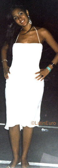 Date this nice looking Brazil girl Shirlene from RIO DE JANEIRO B9309