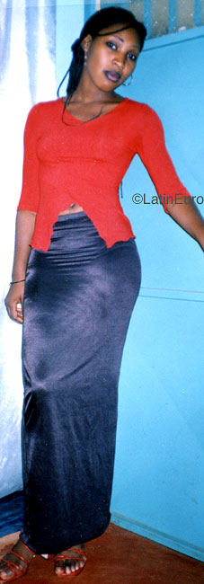 Date this nice looking Cameroon girl Gnathan from  N3693