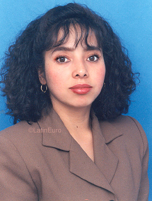 Date this happy Colombia girl Gloria from Bogota C62