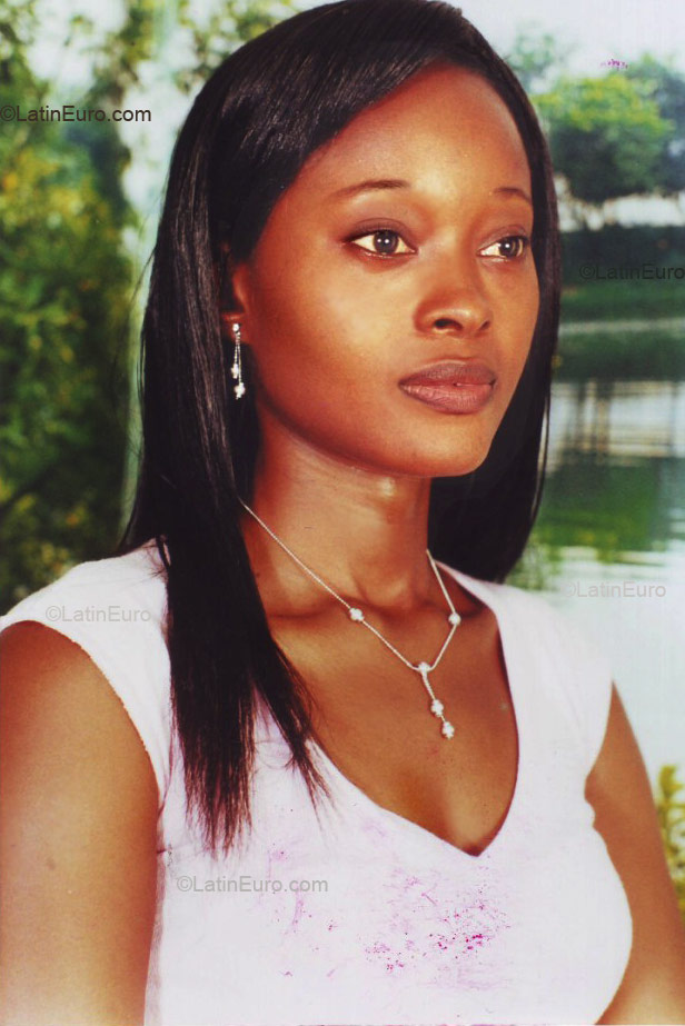 Date this passionate Any Country girl Huguette from  A9541