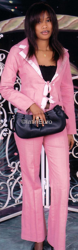 Date this pretty Any Country girl Maiga from  A9680