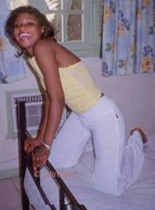 Date this charming Any Country girl Georgia from  A9694