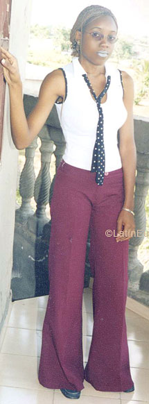 Date this hard body Cameroon girl Daniele from Douala A9760