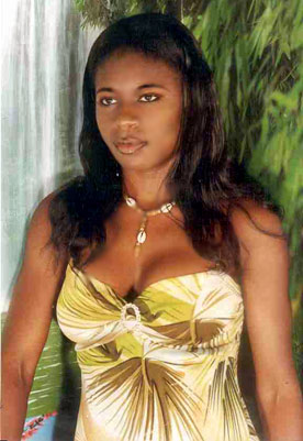 Date this good-looking Cameroon girl Pacience from Yaounde A9831