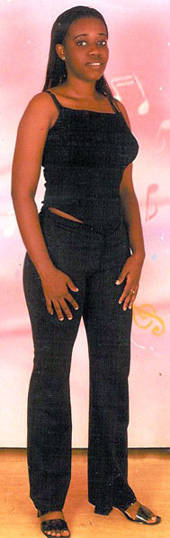 Date this good-looking Gabon girl Raidis from  A9845