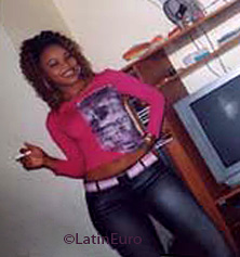 Date this passionate Any Country girl Paulin from  A9850