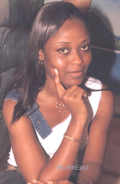 Date this hot Ivory Coast girl Dally from  A9881