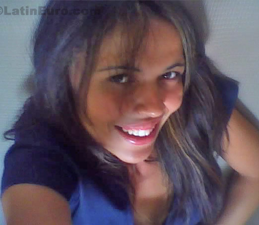 Date this beautiful Brazil girl Catia from Sao Carlos B-101