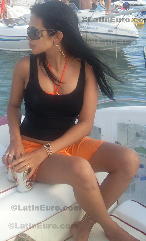 Date this pretty Brazil girl Adrielma from Belem B-13