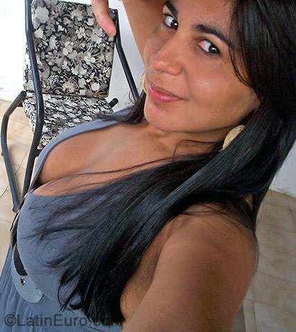 Date this passionate Brazil girl Nathalia from Cascavel B-230
