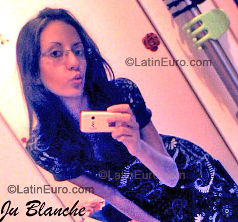 Date this voluptuous Brazil girl Juliana from Sao Paulo BR4205