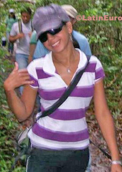 Date this charming Brazil girl Clecia from Natal B-35