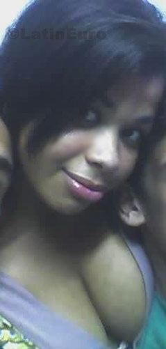 Date this georgeous Brazil girl Joelma from Maceio B-44