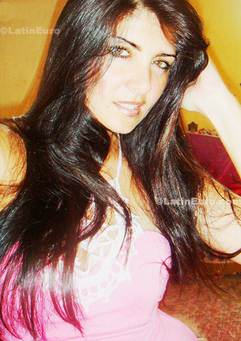 Date this charming Brazil girl Janaina from Fortaleza B-99