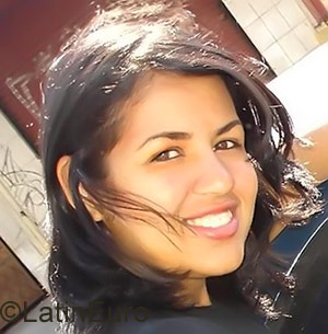 Date this gorgeous Brazil girl Josy from Sao Paulo B1005