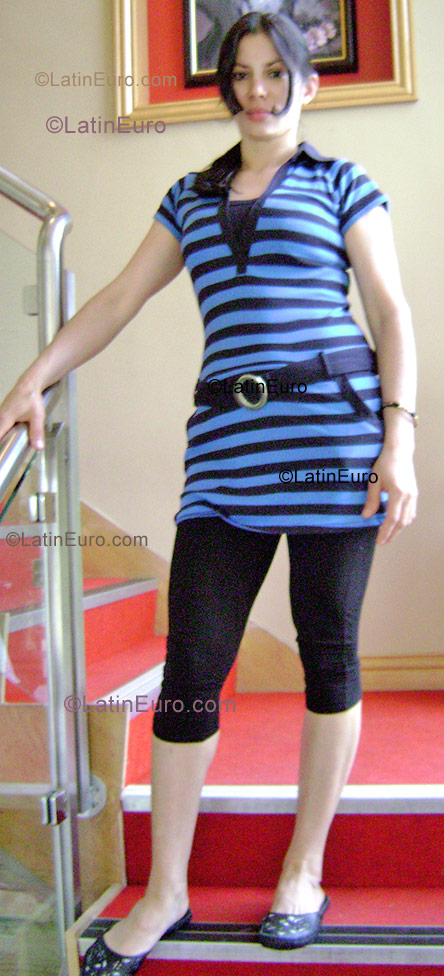 Date this stunning Brazil girl Helena from  B1009