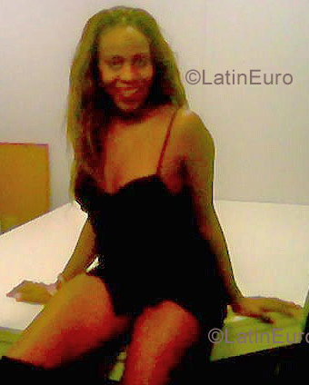 Date this lovely Brazil girl Cristina from Goiania B1029