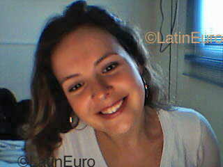 Date this beautiful Brazil girl Karla from Curitiba B1045