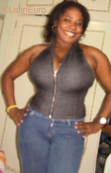 Date this attractive Brazil girl Tereza from Sao Paulo B1048