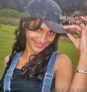 Date this cute Brazil girl Aline from Itapevi B1088