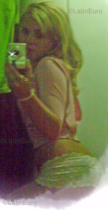 Date this hard body Brazil girl Damiana from Concordia B1166