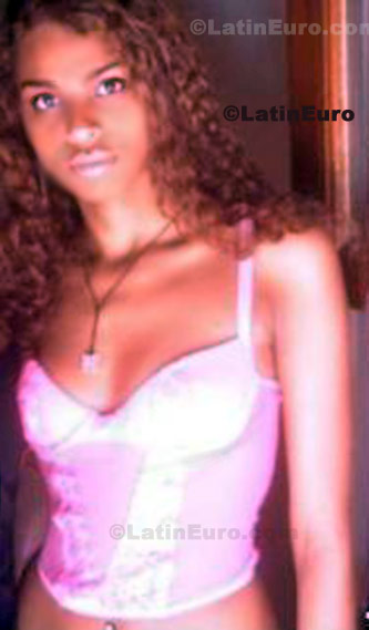 Date this beautiful Brazil girl Vivi-Brazi from Duque De Caxias B121