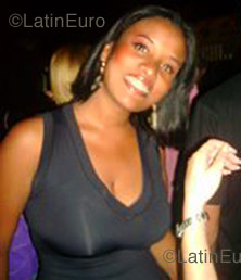Date this delightful Brazil girl Luana from Brasilia B1218
