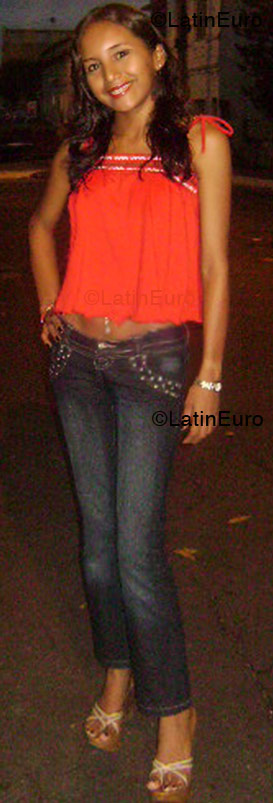 Date this hot Brazil girl Fernanda from Tabatinga B1279