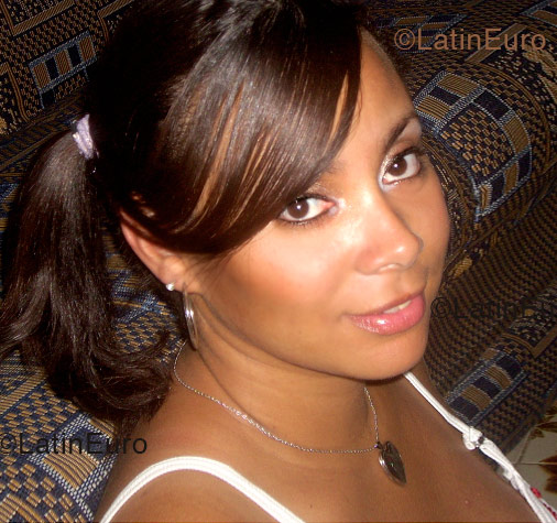 Date this voluptuous Brazil girl Jaqueline from Sao Goncalo B1299