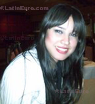 Date this athletic Brazil girl Gabriela from Rio de Janeiro B132