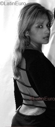 Date this athletic Brazil girl Angelica from Ubatuba B1373