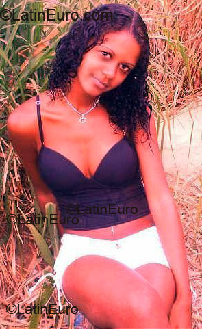 Date this passionate Brazil girl Rita from Recife B1388
