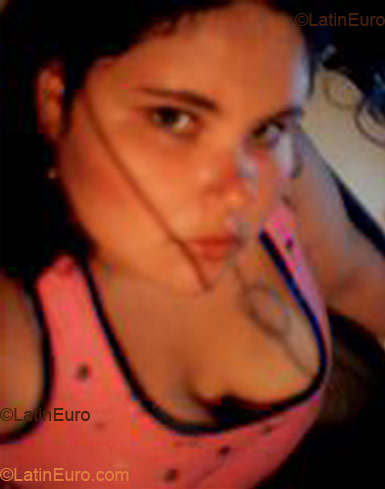 Date this delightful Brazil girl Kelen from  B1446