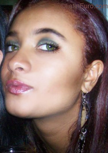 Date this gorgeous Brazil girl Jennifer from Sao Paulo B1519