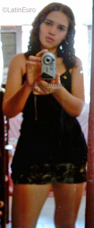 Date this passionate Brazil girl Clara from Sao Luis B1531