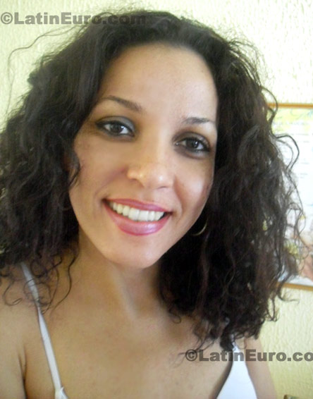 Date this tall Brazil girl Cristiane from Rio de Janeiro B163