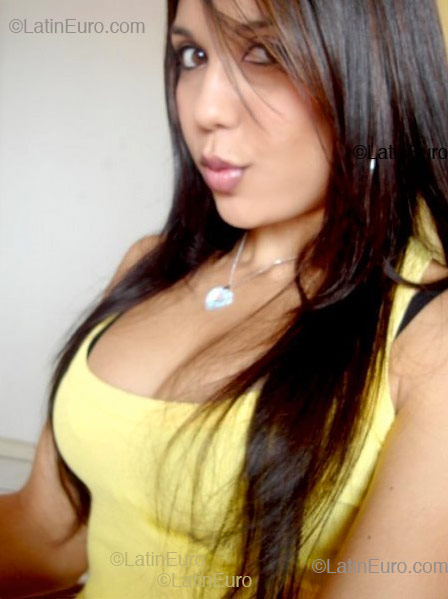 Date this exotic Brazil girl Raphaella from Rio de Janeiro B1676