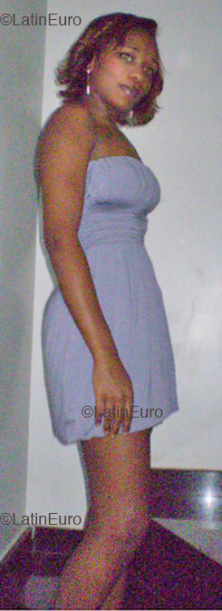 Date this hard body Brazil girl Kamilla from Sao Paulo B1695