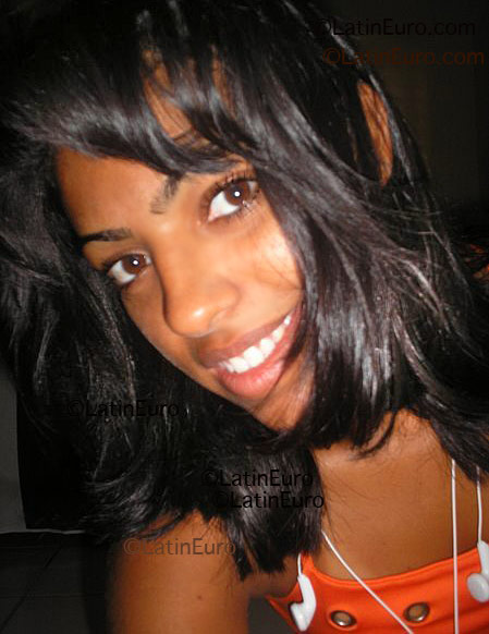 Date this pretty Brazil girl Wilma from Campina Grande B1758