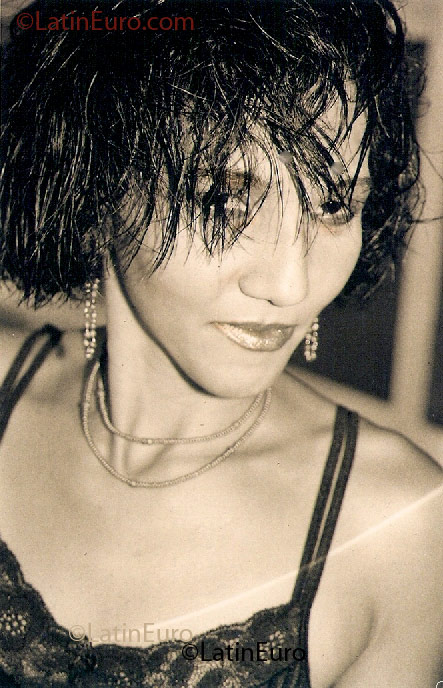 Date this voluptuous Brazil girl Rute from Salvador B1775