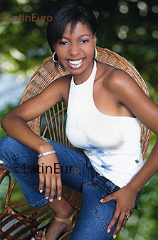 Date this athletic Brazil girl Simone from Belo Horizonte B1808