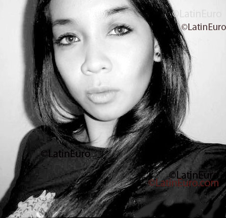 Date this tall Brazil girl Sathy from  B1819