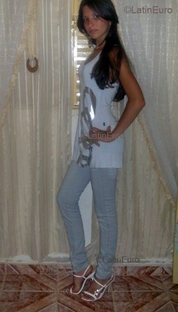 Date this tall Brazil girl Silmara from Engenheiro Caldas B1874