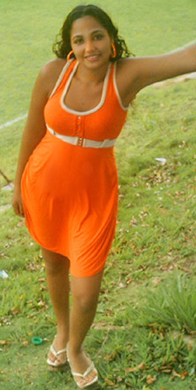 Date this cute Brazil girl Gisele from Vila Velha B1896