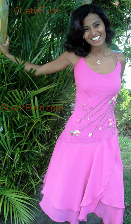 Date this sensual Brazil girl Graciela from Aracaju B1906