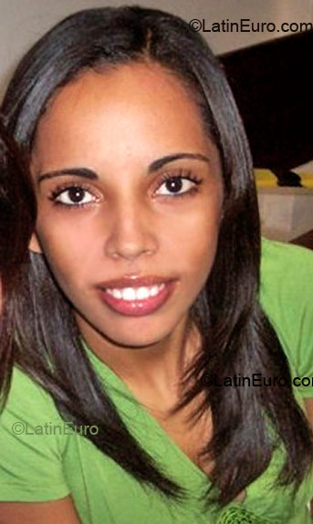 Date this gorgeous Brazil girl Ana from Sao Goncalo B1957