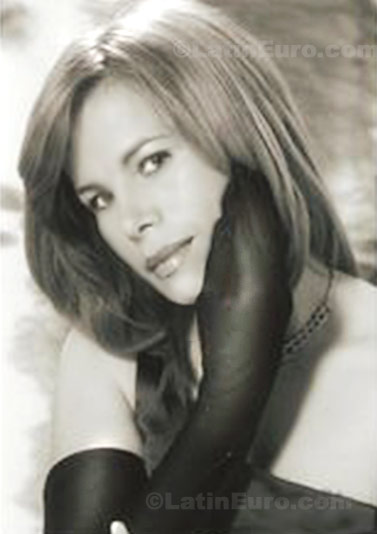 Date this funny Brazil girl Ana from Ribeirao Branco B197