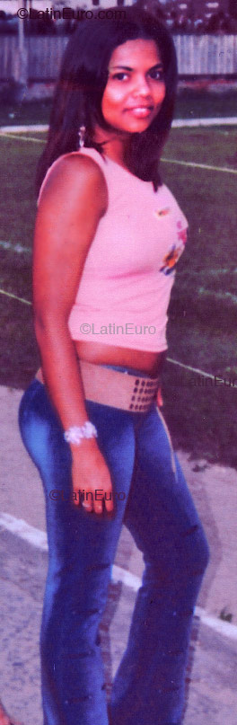 Date this funny Brazil girl Smaily from  B2055