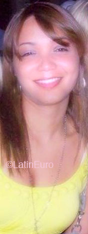 Date this pretty Brazil girl Rebeca from Sao Jose dos Campos B2164