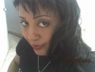 Date this tall Brazil girl Adriane from Goiania B2176